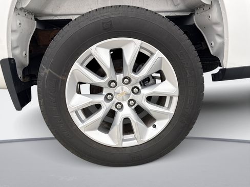 Used 2022 Chevrolet Silverado 1500 Custom AWD/4WD image 23