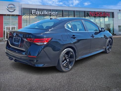 Certified 2023 Nissan Sentra SR w/ Midnight Edition Package FWD image 6