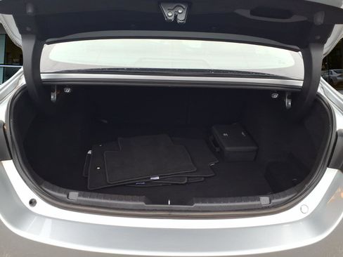 Used 2019 MAZDA MAZDA3 Sedan w/ Preferred Package image 19