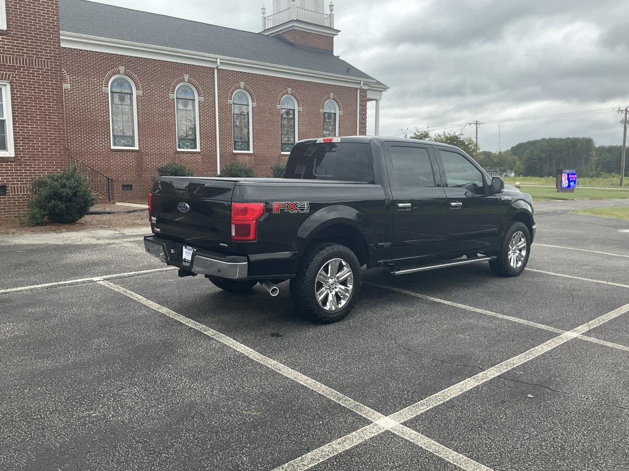 Used 2020 Ford F150 XLT w/ Equipment Group 302A Luxury AWD/4WD image 6