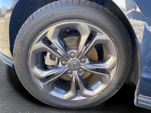 Used 2024 Honda Accord EX image 31