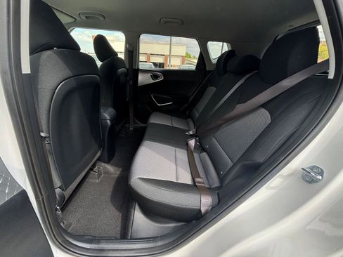 Used 2025 Kia Soul LX w/ LX Technology Package image 23