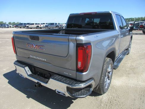 New 2026 GMC Sierra 1500 SLT w/ SLT Premium Plus Package AWD/4WD image 5
