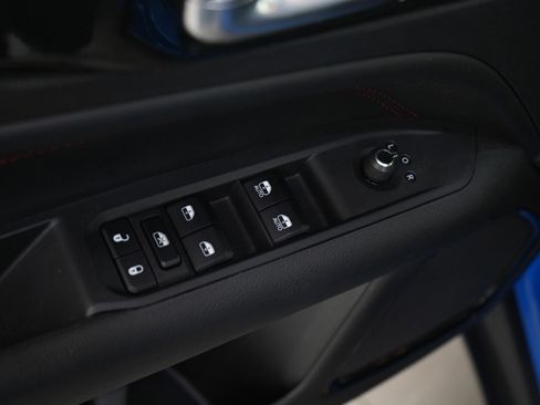 Used 2025 Jeep Compass Trailhawk AWD/4WD image 20