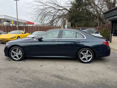 Used 2017 Mercedes-Benz E 300 4MATIC image 8