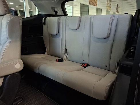 Used 2025 Subaru Ascent Premium image 9