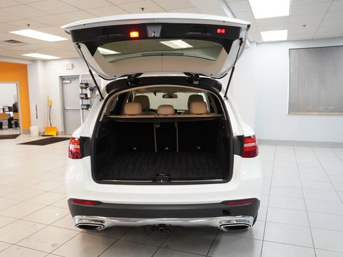 Used 2017 Mercedes-Benz GLC 300 4MATIC image 10