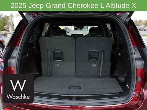 New 2025 Jeep Grand Cherokee L Altitude image 16