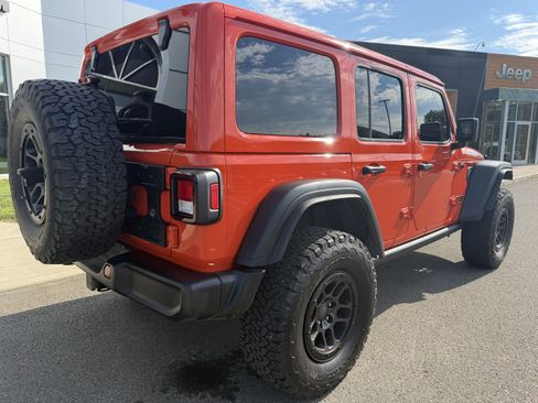 Used 2023 Jeep Wrangler Unlimited Sport AWD/4WD image 3
