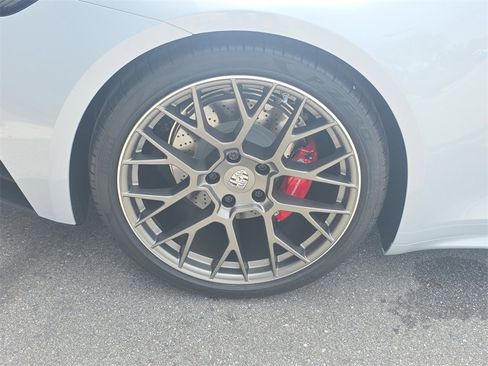 Used 2024 Porsche 911 Carrera S image 14