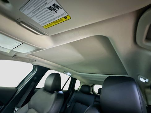 Used 2025 MAZDA CX-50 AWD 2.5 S w/ Premium Plus Pkg image 27