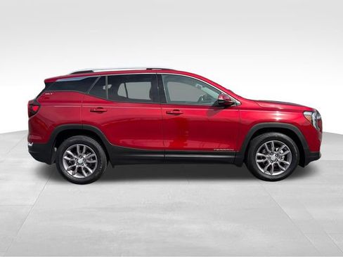 Used 2023 GMC Terrain SLT FWD image 9