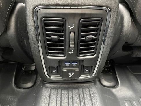 Used 2021 Jeep Grand Cherokee Overland AWD/4WD image 28