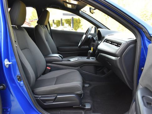 Used 2022 Honda HR-V Sport image 8