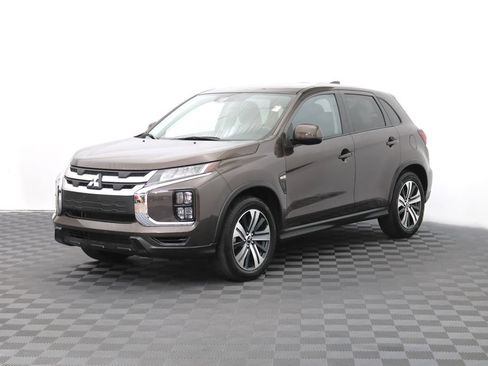 Used 2021 Mitsubishi Outlander Sport ES FWD image 3