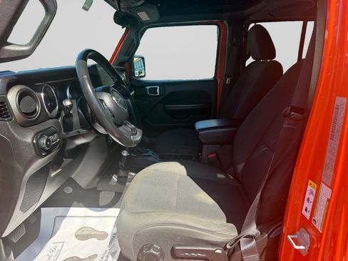 Certified 2019 Jeep Wrangler Unlimited Sport S AWD/4WD image 10