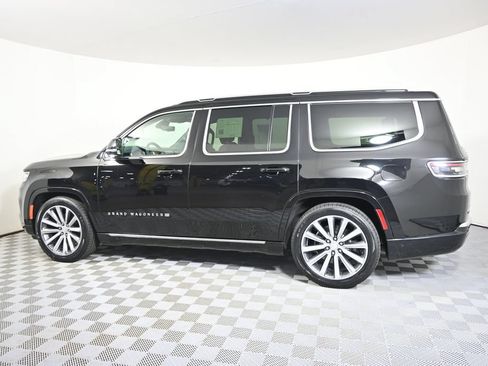 Used 2022 Jeep Grand Wagoneer Series II AWD/4WD image 3