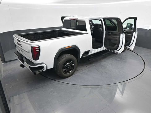 Used 2024 GMC Sierra 2500 AT4 w/ AT4 Premium Plus Package image 45