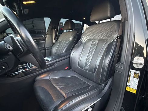 Used 2017 BMW 750i image 14