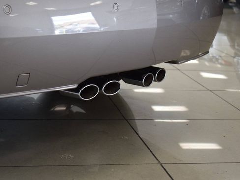 Used 2005 Cadillac XLR RWD image 42
