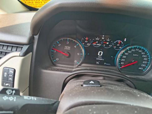 Used 2019 GMC Yukon XL Denali w/ Open Road Package RWD image 9
