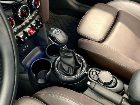 Used 2017 MINI Cooper Convertible image 16