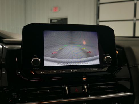 New 2025 Nissan Pathfinder SV image 23