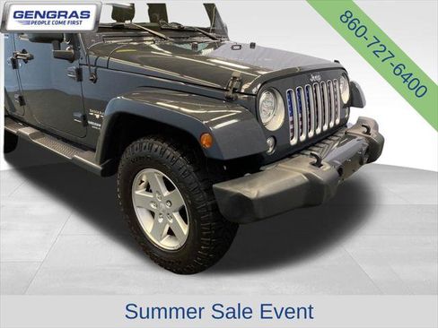 Certified 2017 Jeep Wrangler Unlimited Sahara w/ Connectivity Group AWD/4WD image 42