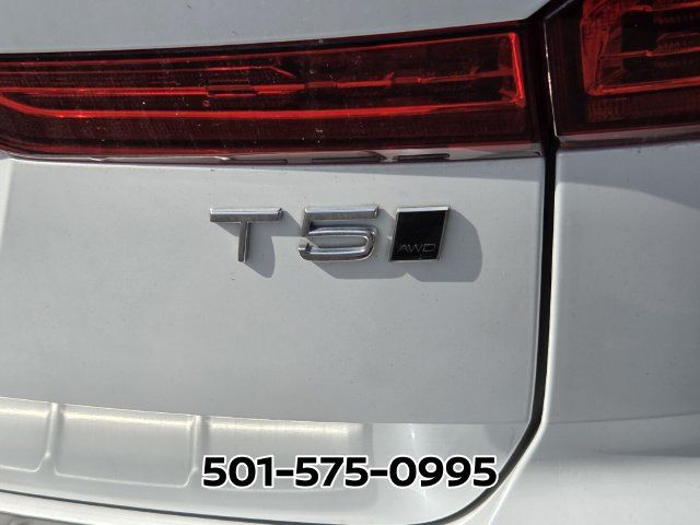 Used 2021 Volvo XC60 T5 Momentum w/ Protection Package Premier AWD/4WD image 11