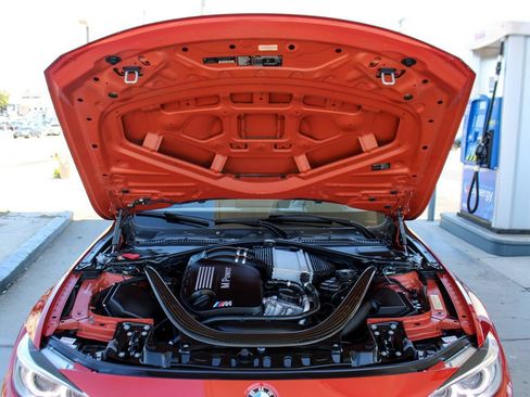 Used 2015 BMW M4 Convertible RWD image 35