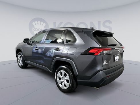 Used 2023 Toyota RAV4 LE AWD/4WD image 8