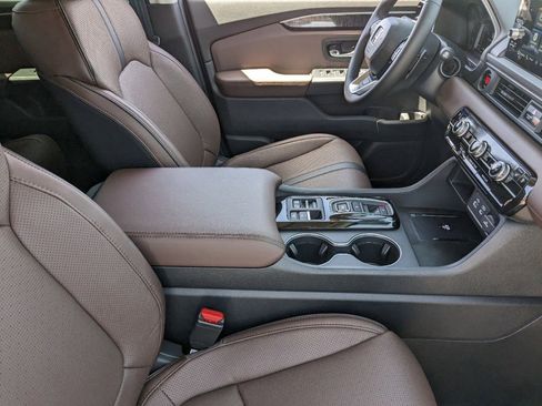 New 2025 Honda Pilot Elite image 7
