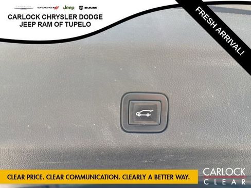 Used 2021 GMC Yukon XL Denali w/ Denali Premium Package AWD/4WD image 38