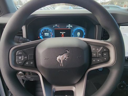 New 2025 Ford Bronco 4-Door image 22