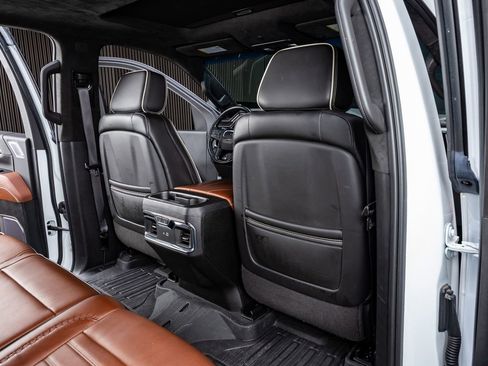 Used 2024 GMC Sierra 2500 Denali Ultimate image 32