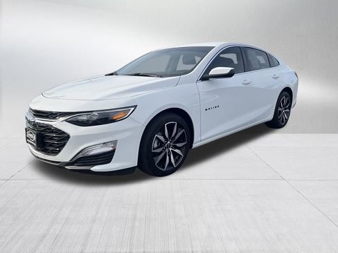 Used 2024 Chevrolet Malibu RS image 4