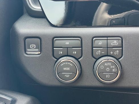 New 2026 Chevrolet Silverado 3500 LT w/ All Star Edition image 19