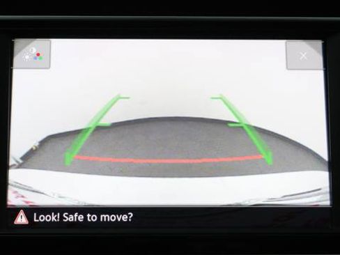 Used 2021 Volkswagen Tiguan S FWD image 31