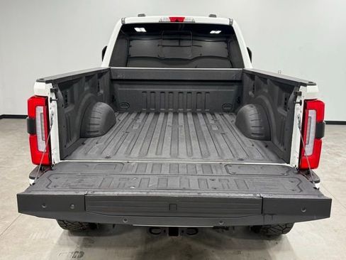 Used 2024 Ford F250 Platinum image 12