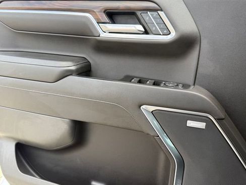 Used 2022 GMC Sierra 1500 SLT w/ SLT Premium Plus Package image 25