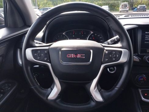 Used 2024 GMC Terrain SLT image 19