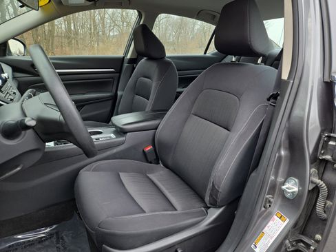 Used 2022 Nissan Altima 2.5 SV image 12