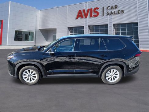 Used 2025 Toyota Grand Highlander AWD image 2