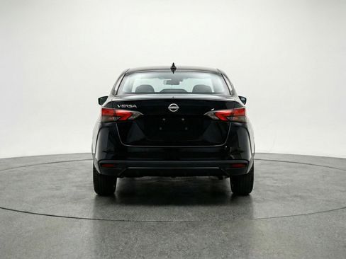 Used 2025 Nissan Versa SV image 7