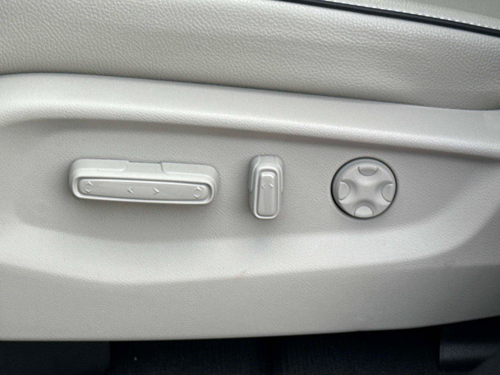Certified 2026 Honda Odyssey Touring image 20