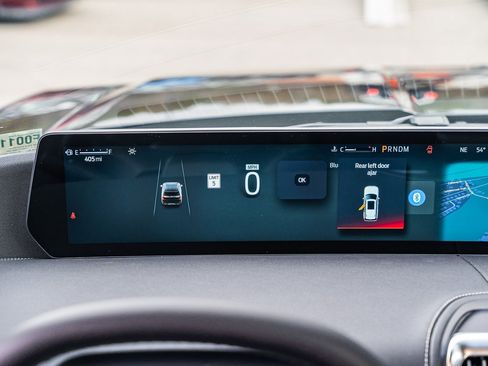 New 2026 Ford Expedition Platinum w/ Driver's Package image 23