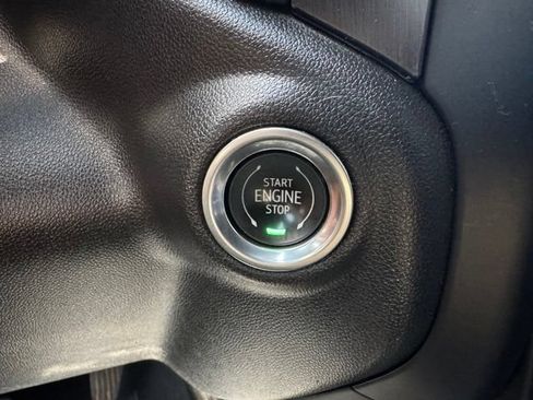 Used 2022 GMC Sierra 3500 AT4 w/ AT4 Preferred Package AWD/4WD image 17