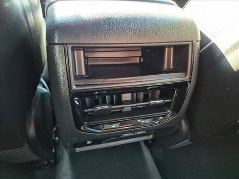 Used 2024 Jeep Grand Cherokee Altitude AWD/4WD image 23