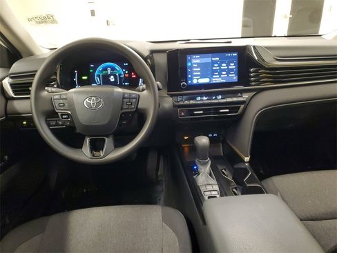 Certified 2025 Toyota Camry LE image 10