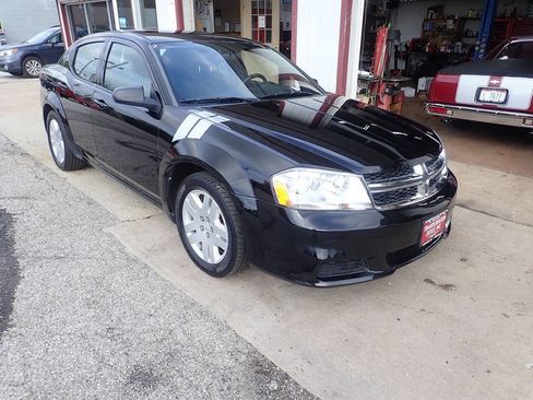 Used 2013 Dodge Avenger SE FWD image 19
